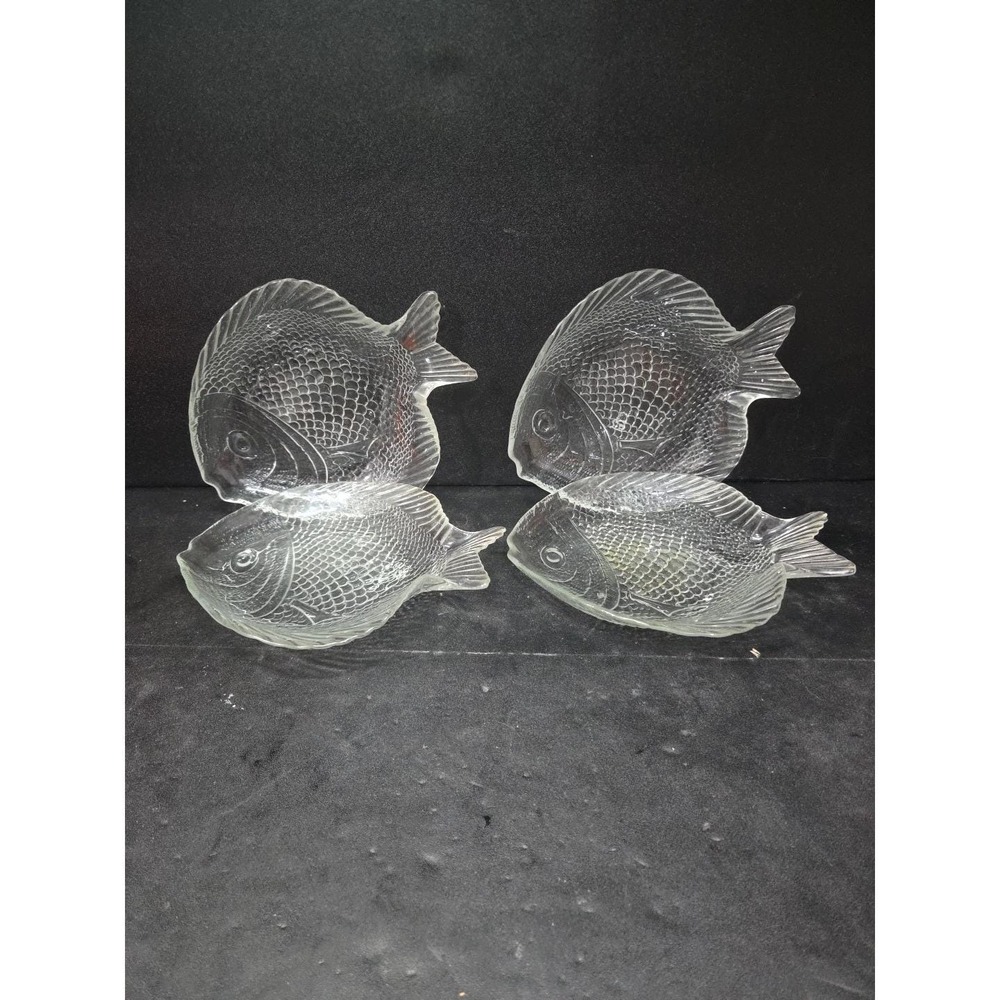 Arcoroc‎ Clear Glass Fish Salad Plates, Set of 4, Vtg Embossed France Tableware